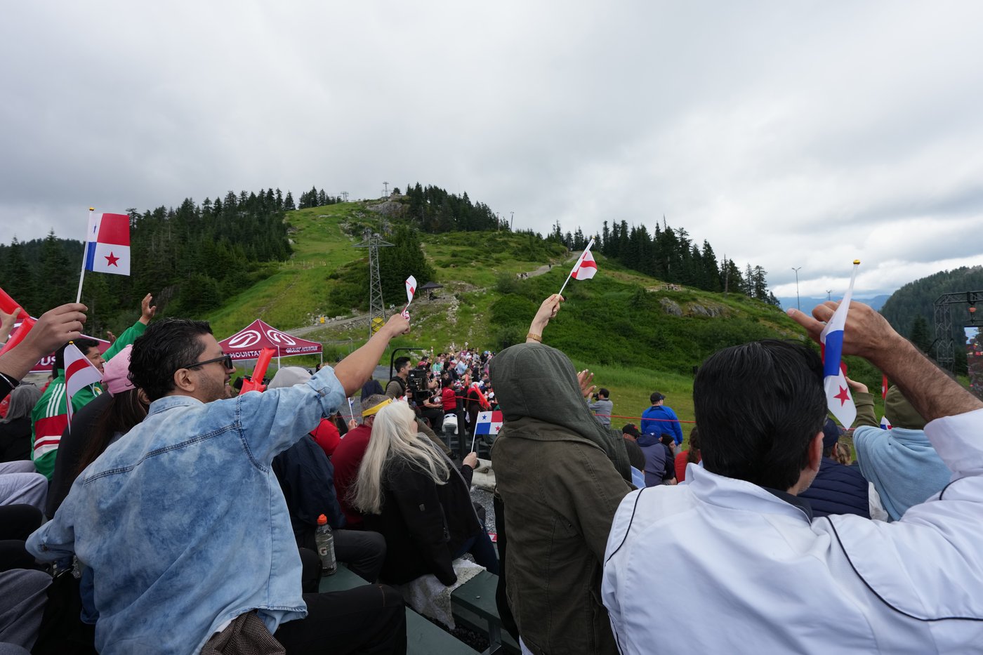 Soccer meets nature at Vancouver mountaintop watch party | iNFOnews.ca