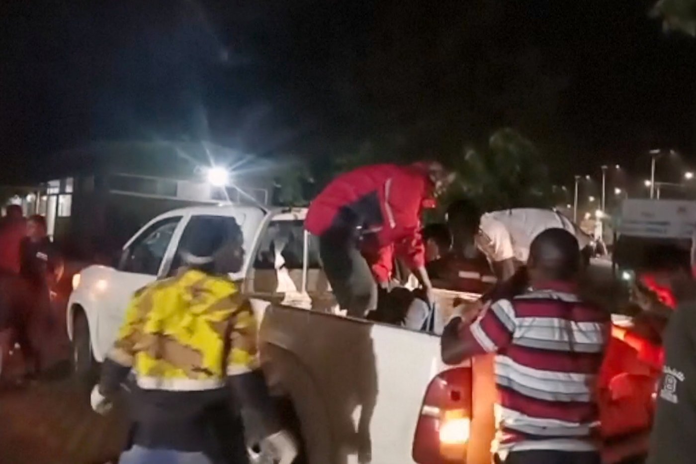 A school bus crash in Uganda kills at least 20 children and an adult | iNwheels