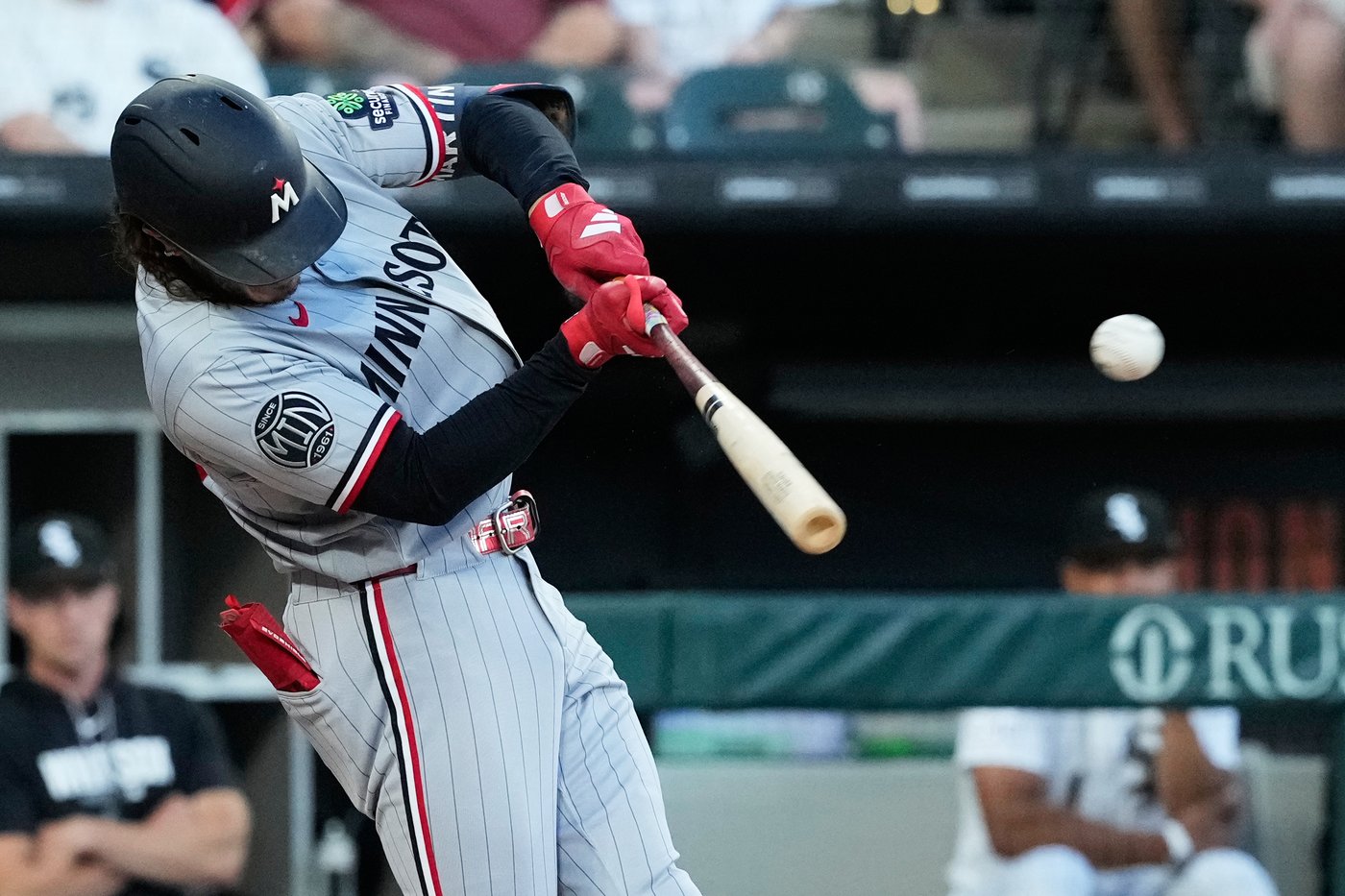 Brooks Lee's bases-loaded double gets it done for Twins in 11-inning, 5-3 win over White Sox | iNFOnews.ca