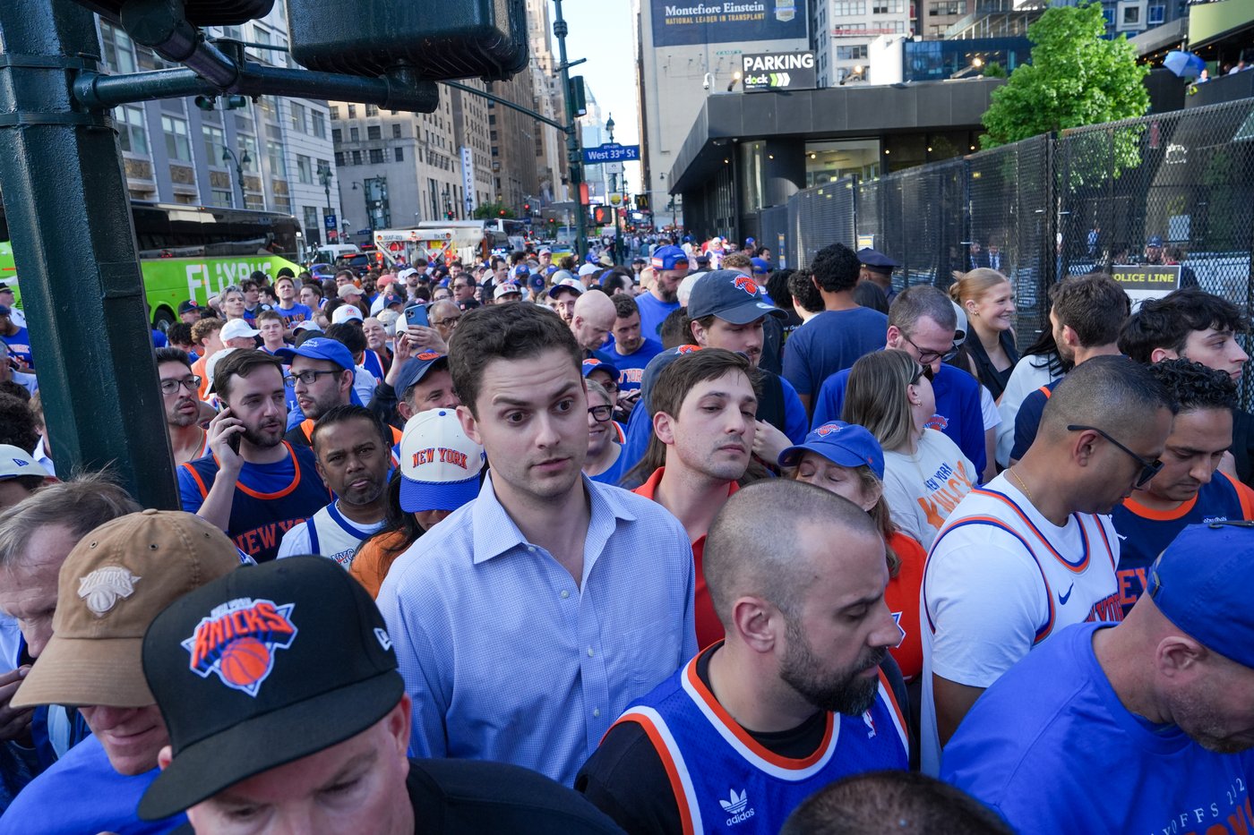 The Latest: Trump is attending NBA Finals Game 3 between Knicks and Spurs with increased security | iNFOnews.ca The Latest: Trump is attending NBA Finals Game 3 between Knicks and Spurs with increased security | iNFOnews.ca
