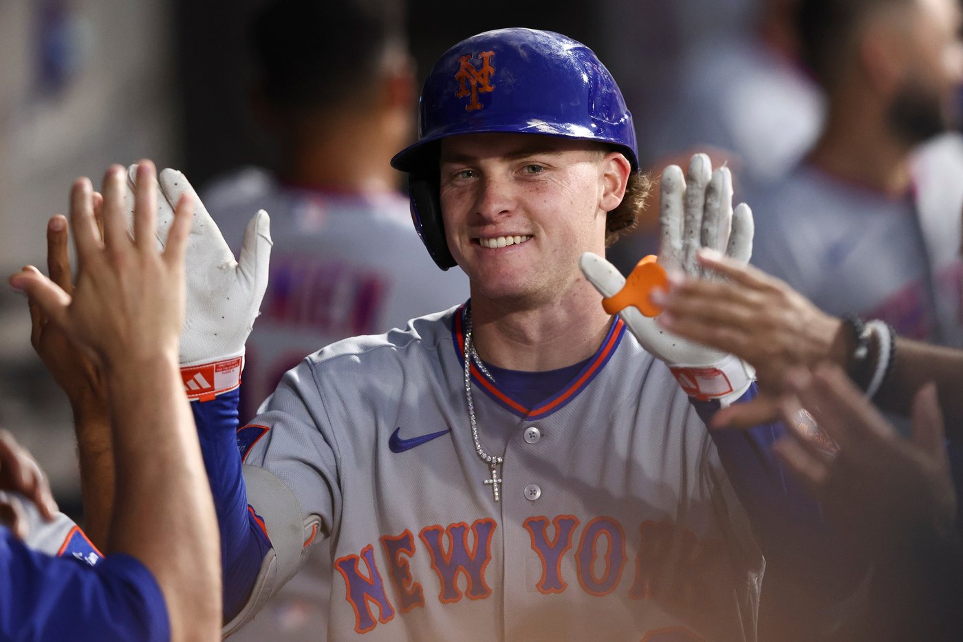 Luis Robert Jr. homers twice against his former team as Mets beat White Sox 10-5 | iNFOnews.ca