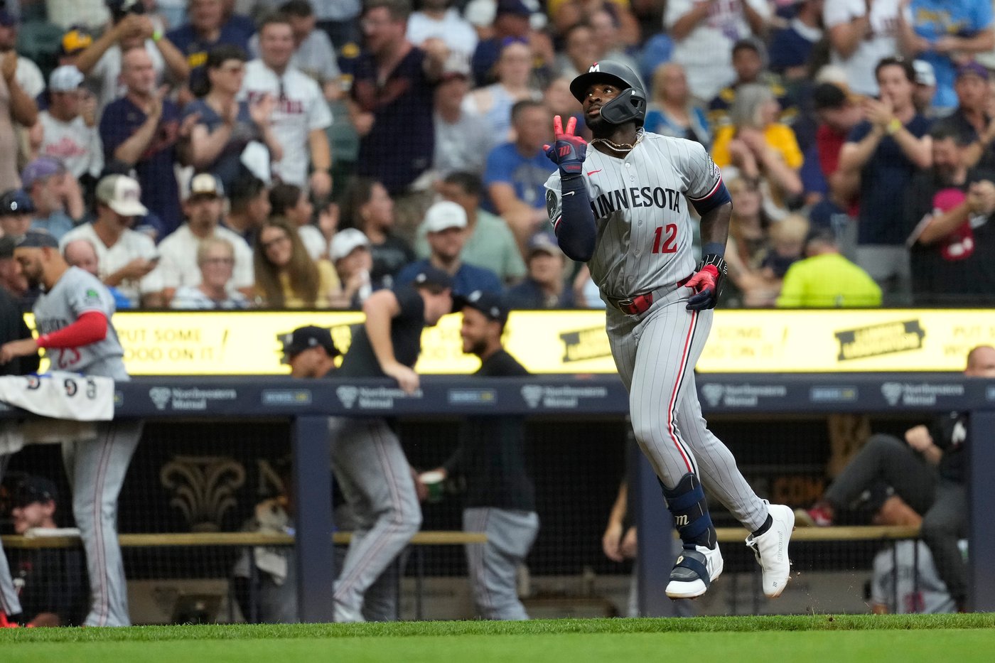 Twins shortstop Kaelen Culpepper homers in MLB debut to spark comeback victory | iNFOnews.ca