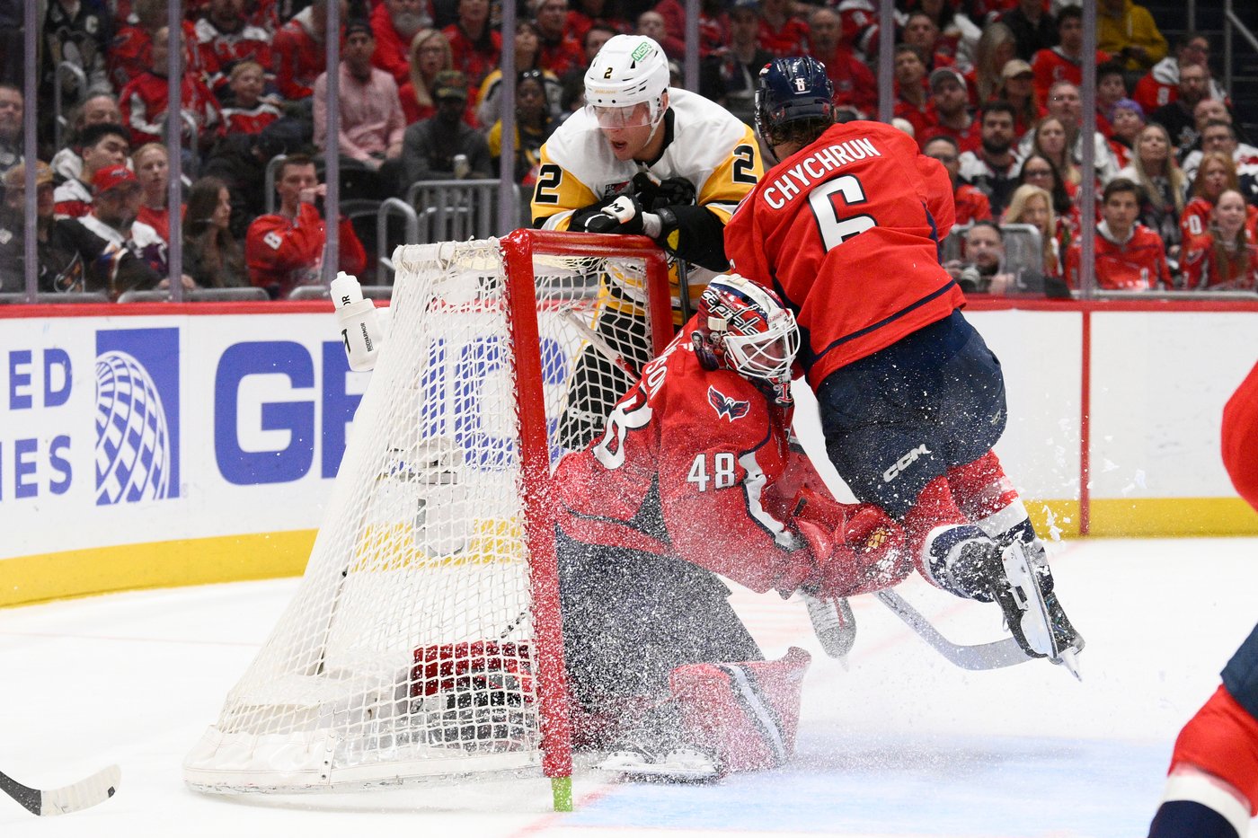 Goalies are under siege as the NHL save percentage dips to its lowest point in three decades | iNFOnews.ca