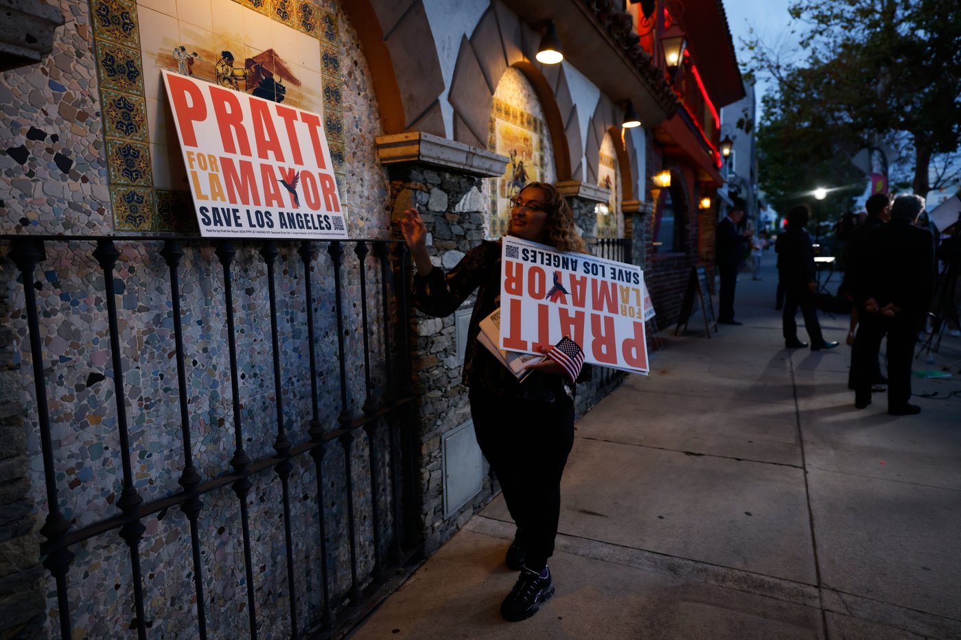 Los Angeles Mayor Karen Bass advances to November runoff as she seeks second term | iNFOnews.ca