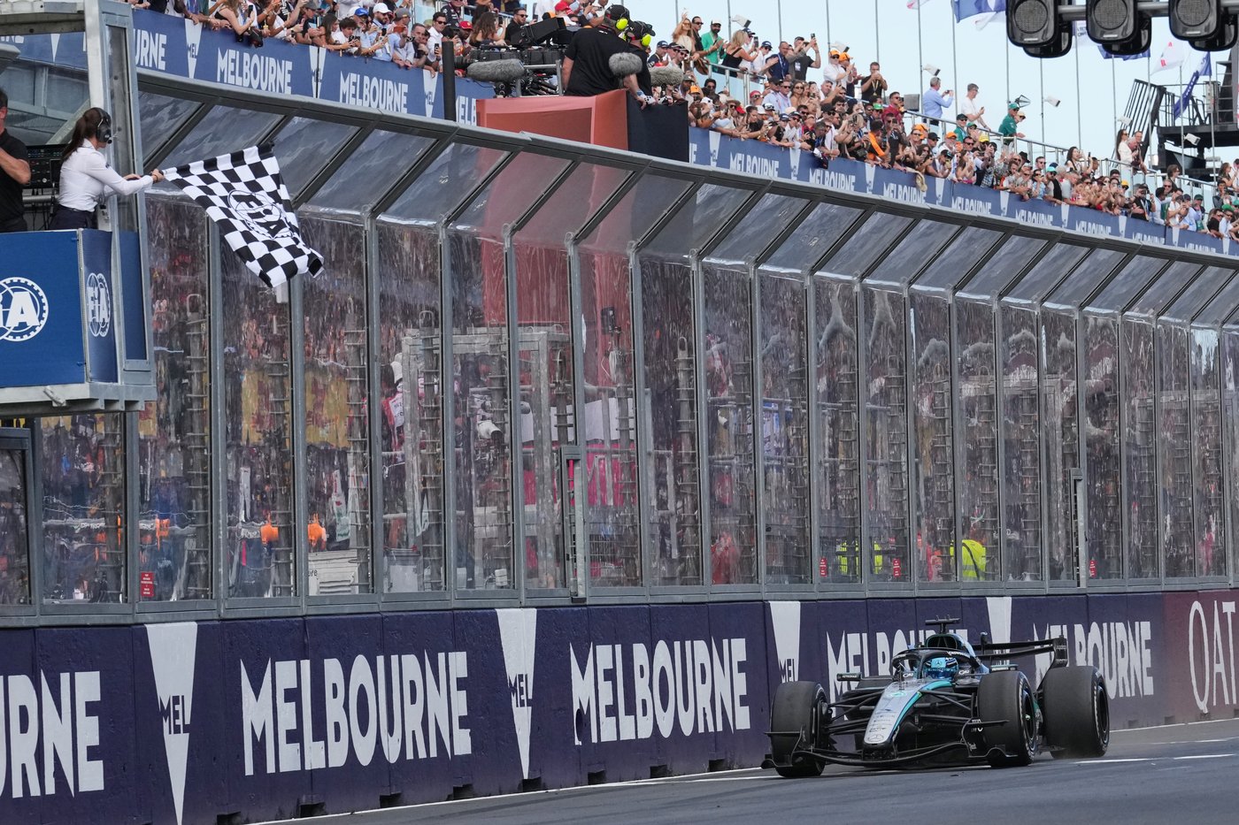 George Russell wins Formula 1's Australian GP as Mercedes goes 1-2 | iNFOnews.ca