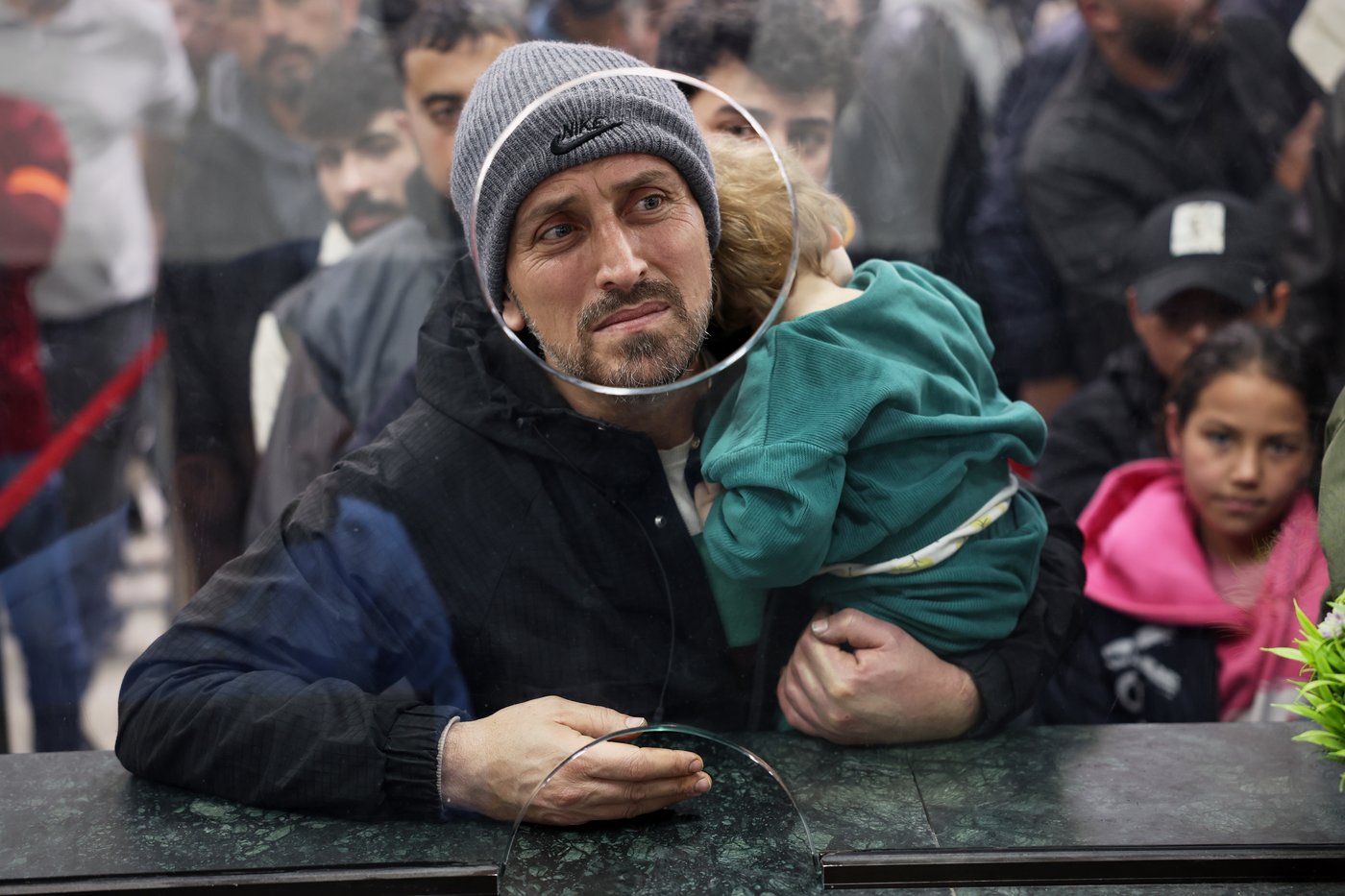 Israel sends troops into southern Lebanon as Hezbollah says it is ready for 'open war' | iNFOnews.ca Israel sends troops into southern Lebanon as Hezbollah says it is ready for 'open war' | iNFOnews.ca