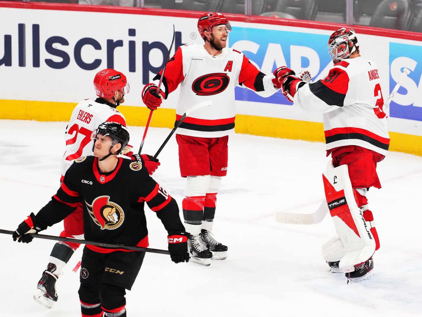 Hurricanes down Senators to take 3-0 series lead; Sanderson exits with injury | iNFOnews.ca