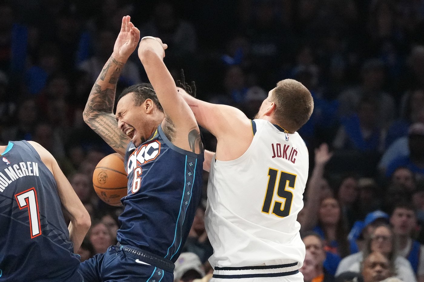 Gilgeous-Alexander scores 36 in return, tempers flare as Thunder top Nuggets 127-121 in OT | iNFOnews.ca