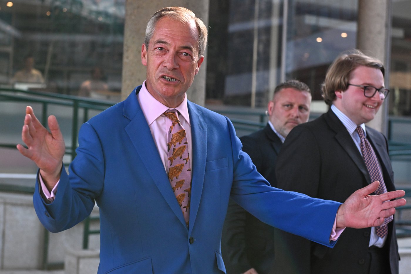 Reform UK’s Farage says he’ll quit as lawmaker and seek reelection amid donation allegations | iNFOnews.ca