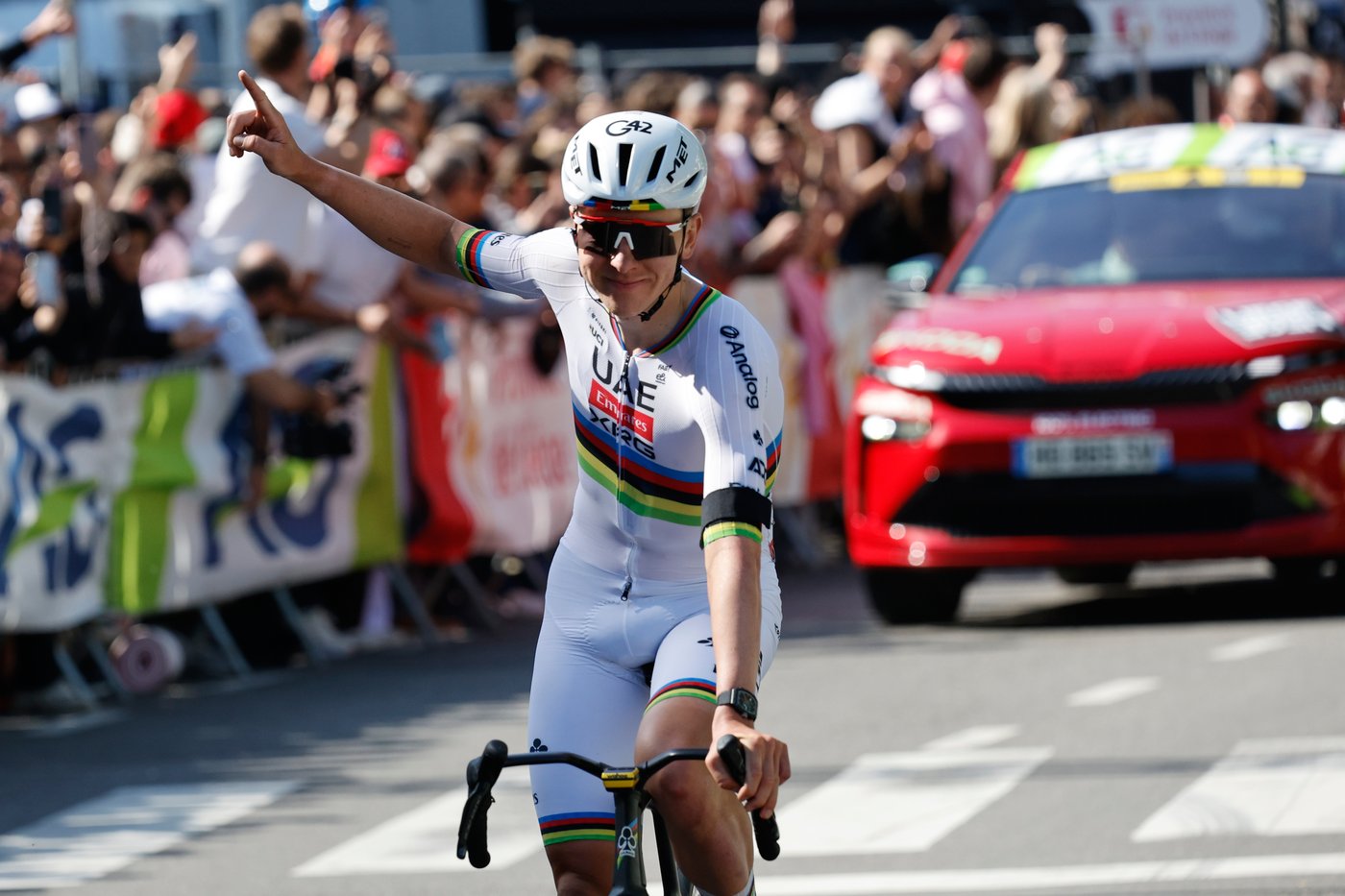 Pogačar storms to a third straight Liège–Bastogne–Liège win | iNFOnews.ca