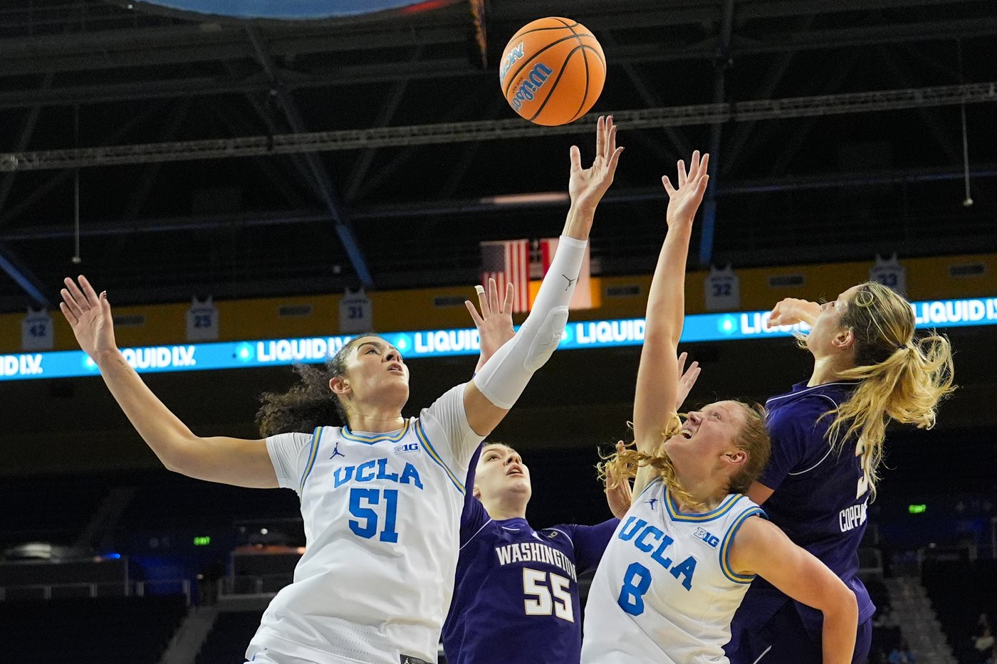 Betts powers No. 2 UCLA past Washington 82-67 to clinch a share of the Big Ten title | iNFOnews.ca