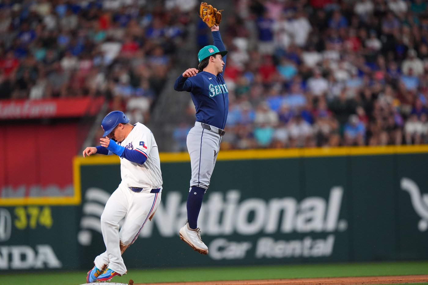 Nathan Eovaldi strikes out 8 as the Rangers beat the Mariners 7-1 | iNFOnews.ca