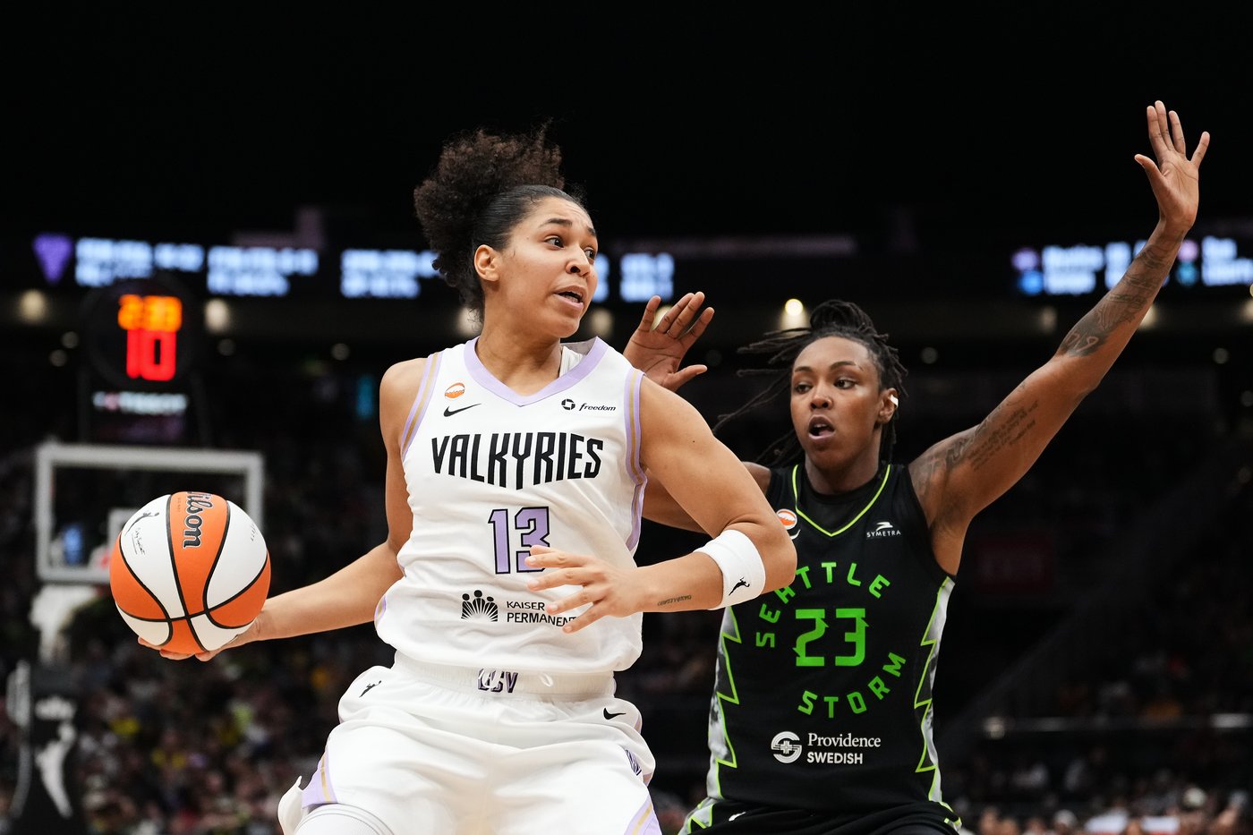 Janelle Salaun's 20 points, 5 3-pointers lead the Valkyries past the Storm 91-80 in season opener | iNFOnews.ca