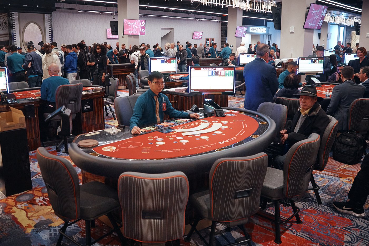 New York City's first full casino with live table games opens | iNFOnews.ca