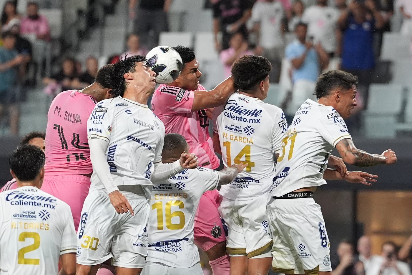 Lionel Messi scores his first 2 goals since the World Cup as Inter Miami beats San Luis 4-2 | iNFOnews.ca