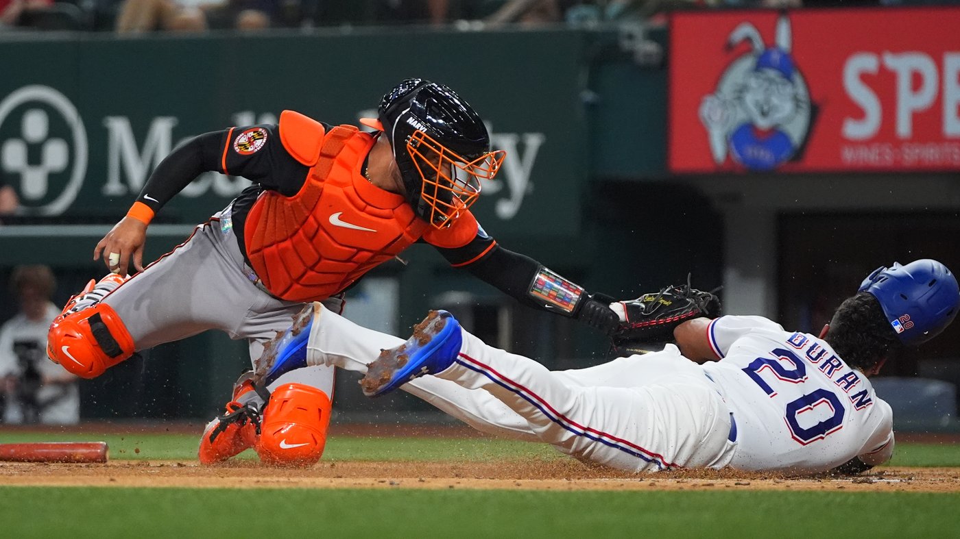 Jacob deGrom strikes out 9 and Rangers beat Orioles for 4th win in a row | iNFOnews.ca
