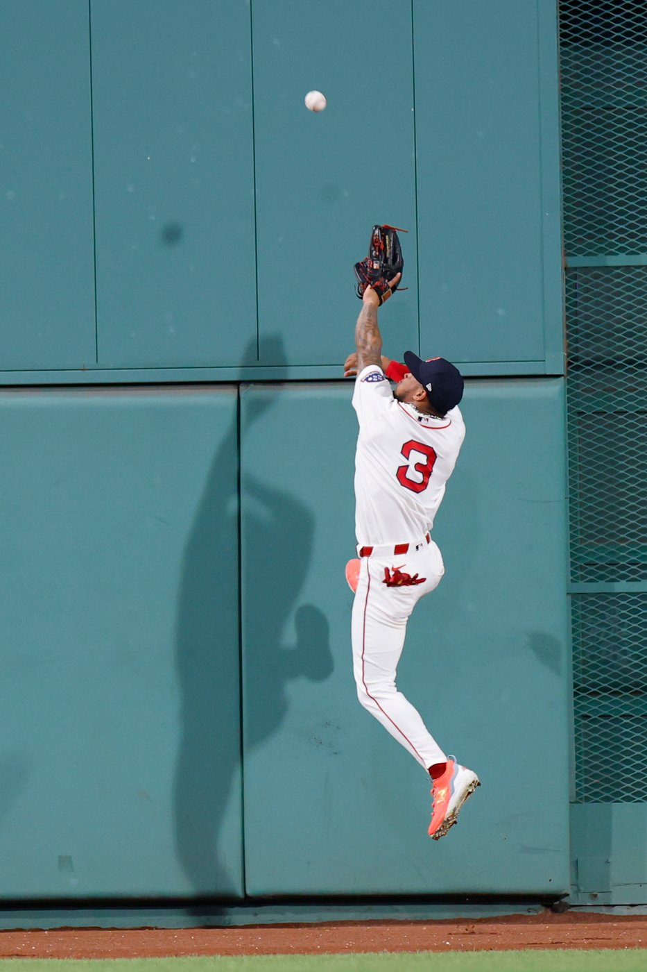 Red Sox overwhelm Diamondbacks 11-1 as all 9 starters drive in a run | iNFOnews.ca Red Sox overwhelm Diamondbacks 11-1 as all 9 starters drive in a run | iNFOnews.ca