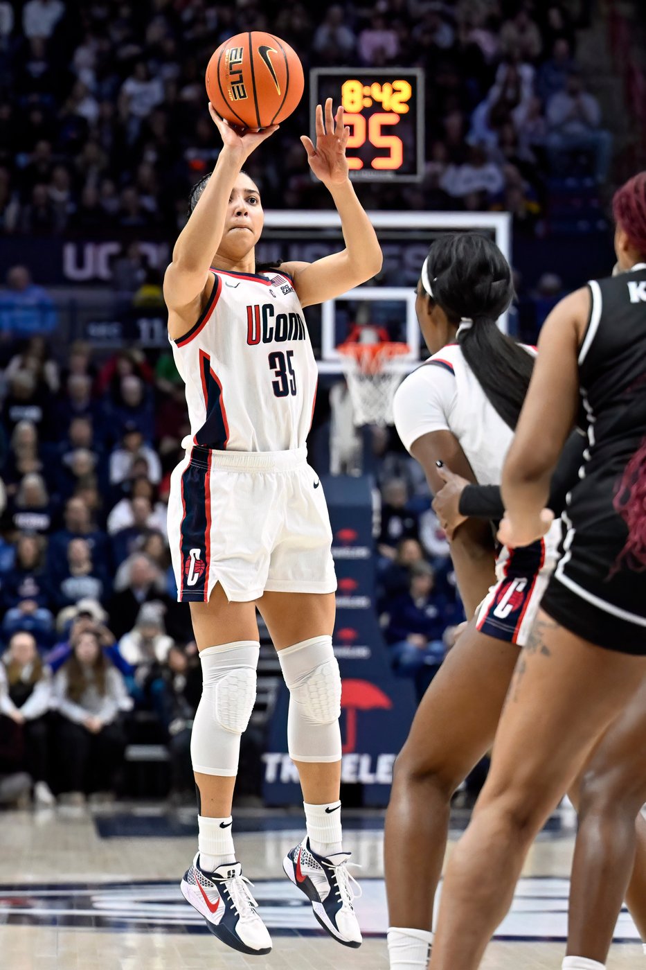 Fudd, No. 1 Huskies roll past Providence in season's final regular-season game at Gampel Pavilion | iNFOnews.ca