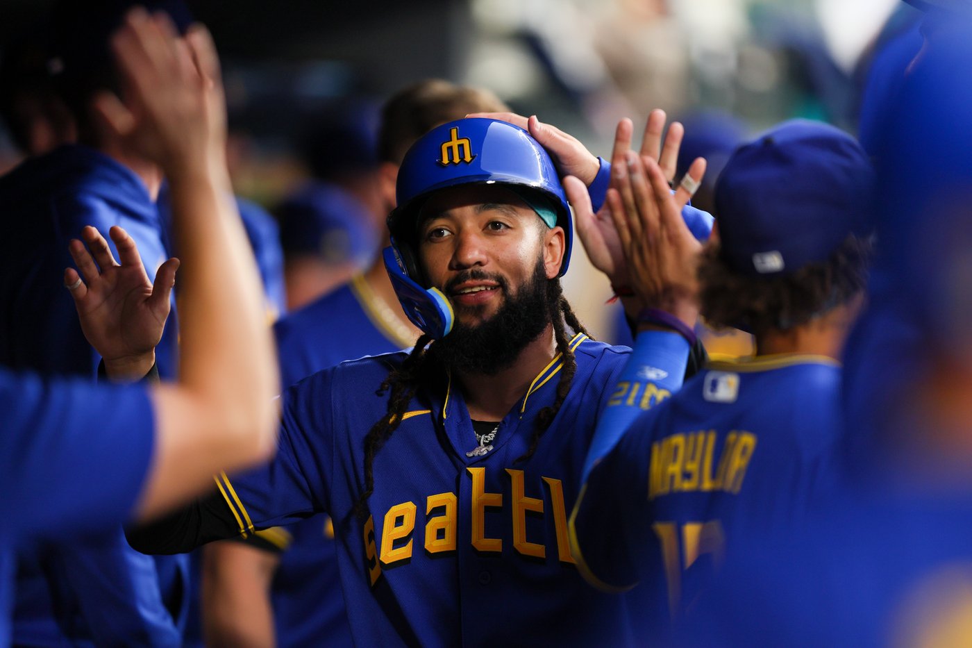 Bryce Miller carries no-hitter into 7th and Mariners top Angels 1-0 to complete series sweep | iNFOnews.ca Bryce Miller carries no-hitter into 7th and Mariners top Angels 1-0 to complete series sweep | iNFOnews.ca