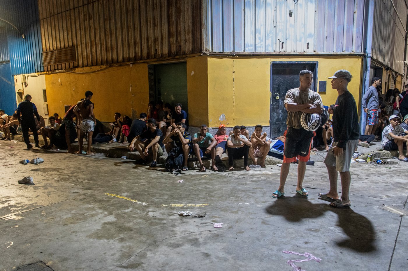 Migrants cross into Spain’s Ceuta enclave from Morocco, in photos | iNFOnews.ca