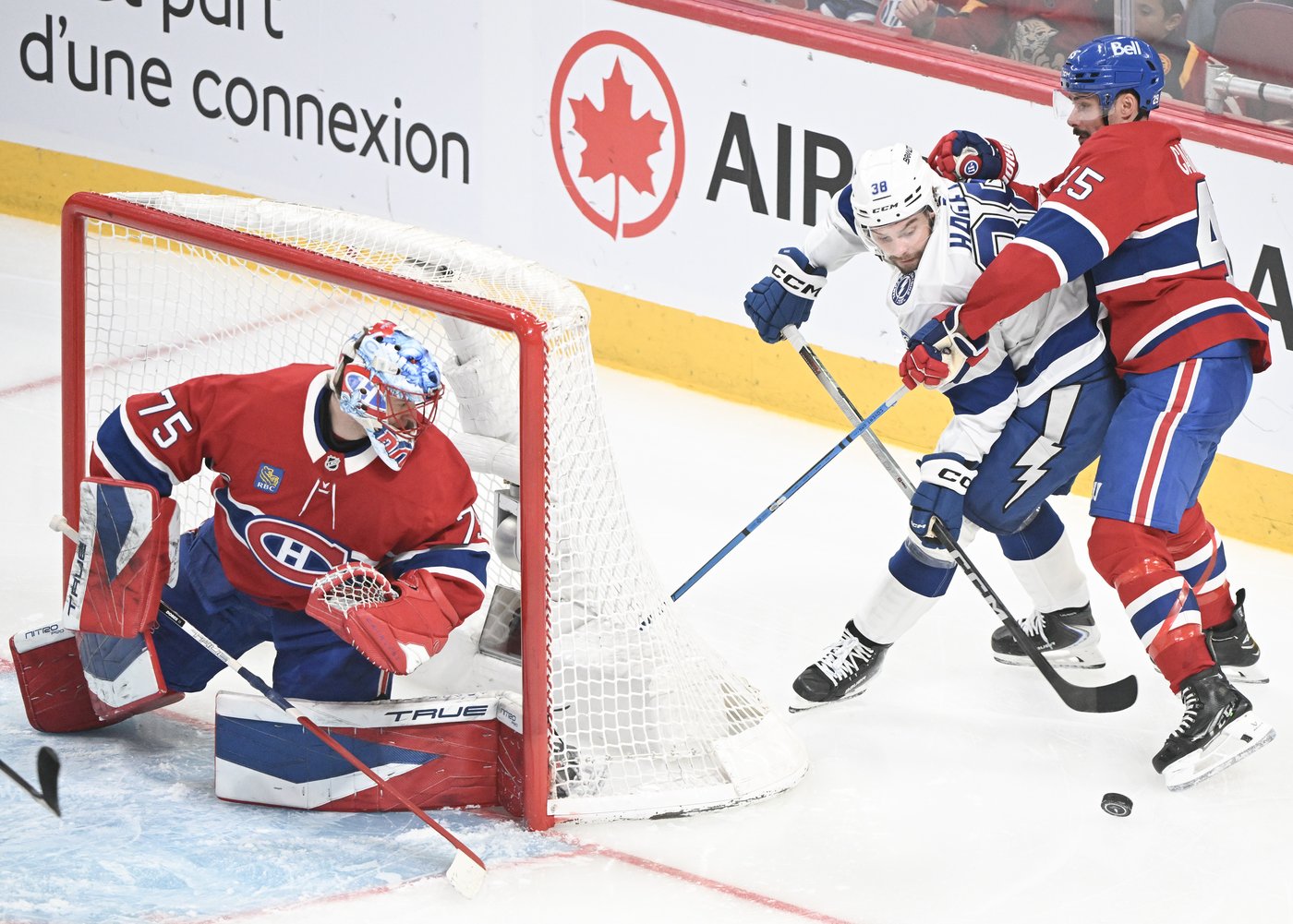 Hagel becomes 'the straw that stirs' Lightning's drink in playoffs | iNFOnews.ca