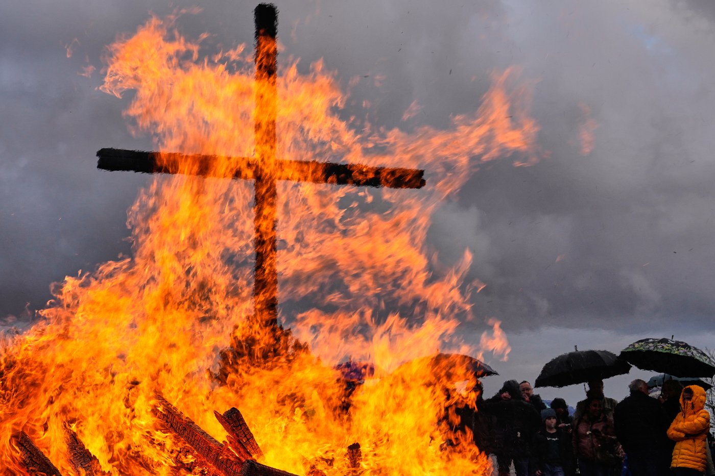 Photos show Christians celebrating Easter around the world | iNFOnews.ca