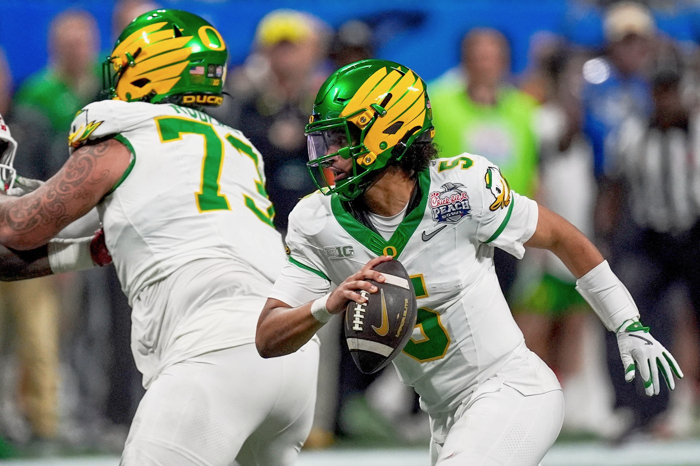 Return of Ohio State's Jeremiah Smith and Oregon's Dante Moore have Buckeyes and Ducks thinking big | iNFOnews.ca