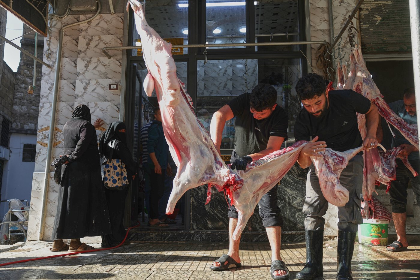 Muslims around the world celebrate Eid al-Adha, in photos | iNFOnews.ca