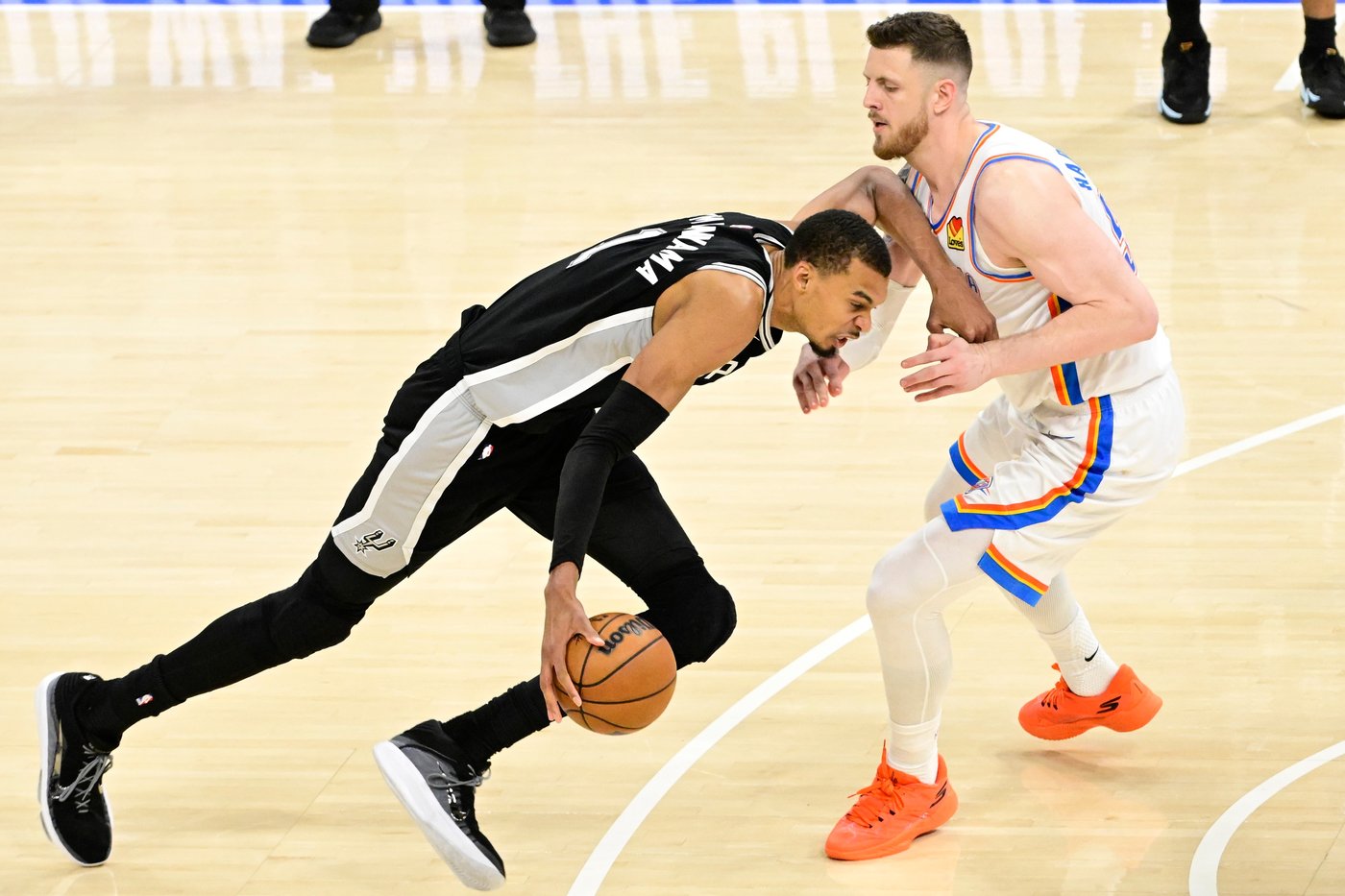 Victor Wembanyama held to series-low 20 points, Spurs fall in Game 5 of West finals to Thunder | iNFOnews.ca