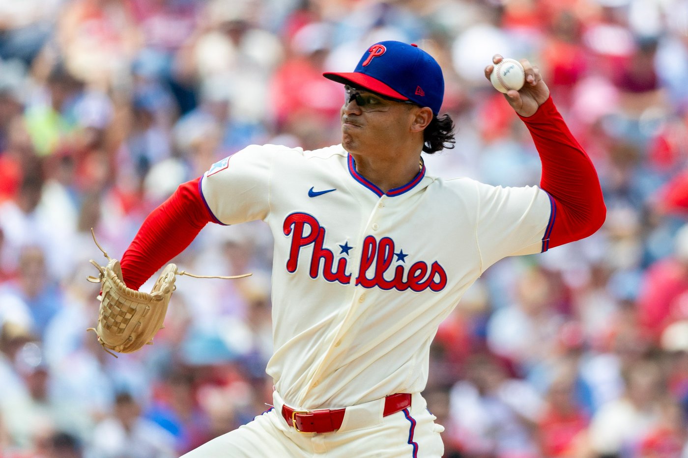Schwarber hits 2 HRs, Hill delivers RBI single in 12th inning as Phillies beat Blue Jays 7-6 | iNFOnews.ca Schwarber hits 2 HRs, Hill delivers RBI single in 12th inning as Phillies beat Blue Jays 7-6 | iNFOnews.ca