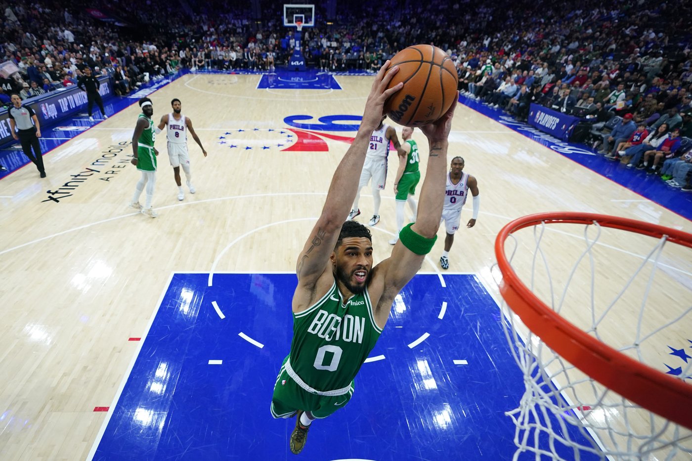 Celtics star Jayson Tatum ruled out of Game 7 with left knee stiffness | iNFOnews.ca