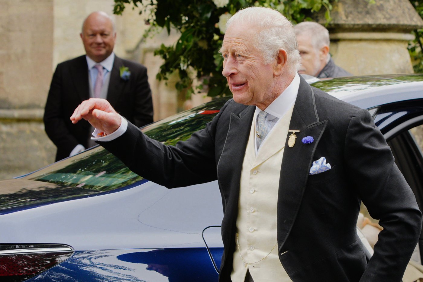Senior British royals gather as King Charles' nephew marries nurse Harriet Sperling | iNFOnews.ca