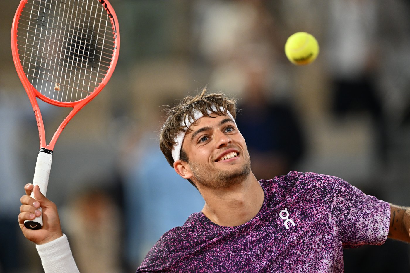 Sick and sleepless Arnaldi pulls out of French Open semifinal after night of vomiting | iNFOnews.ca