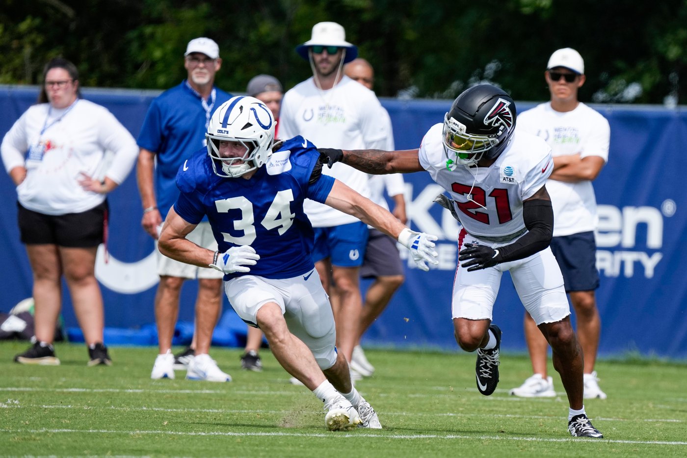 Colts' Keenan Allen and Falcons' Za'Darius Smith sit out the teams' first joint practice | iNFOnews.ca Colts' Keenan Allen and Falcons' Za'Darius Smith sit out the teams' first joint practice | iNFOnews.ca