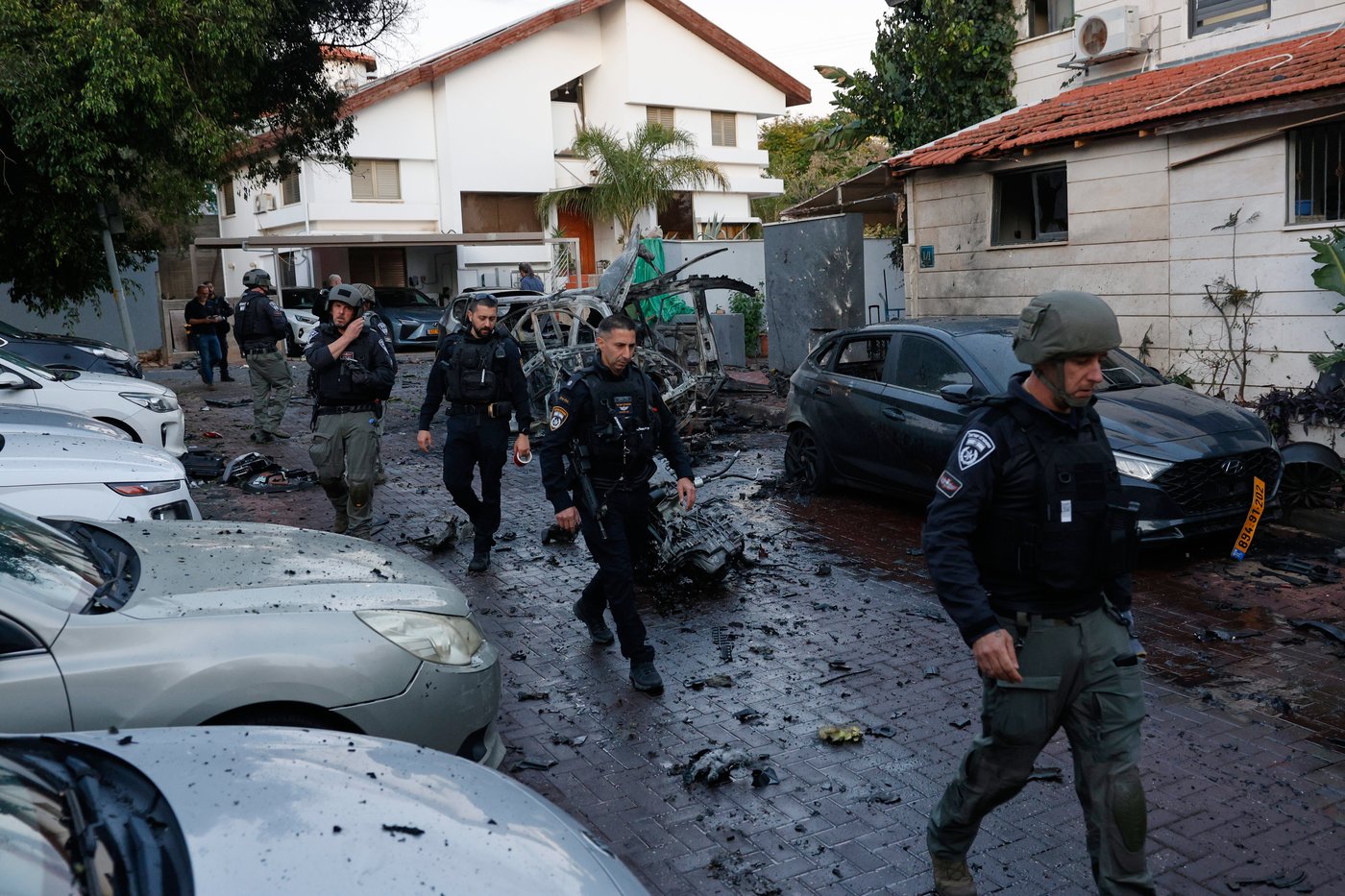 Photos show US-Israeli strikes and Iran's response | iNFOnews.ca