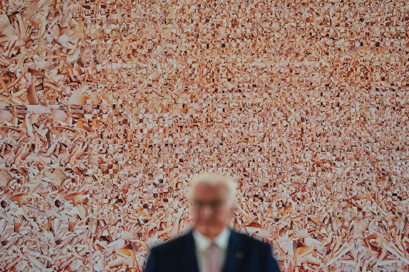 Pop-up art show takes over German president's residence before yearslong renovation | iNFOnews.ca