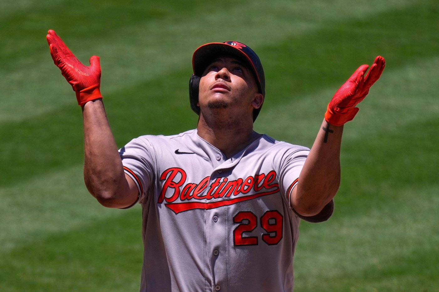 O'Hoppe's 10th inning single drives in winning run as Angels rally over Orioles 7-6 | iNFOnews.ca