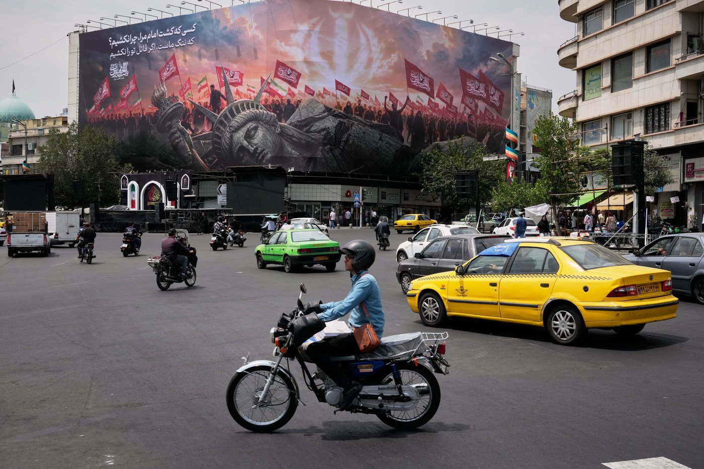 Trump optimistic Iran talks will reopen strait, and other developments in the Middle East | iNFOnews.ca