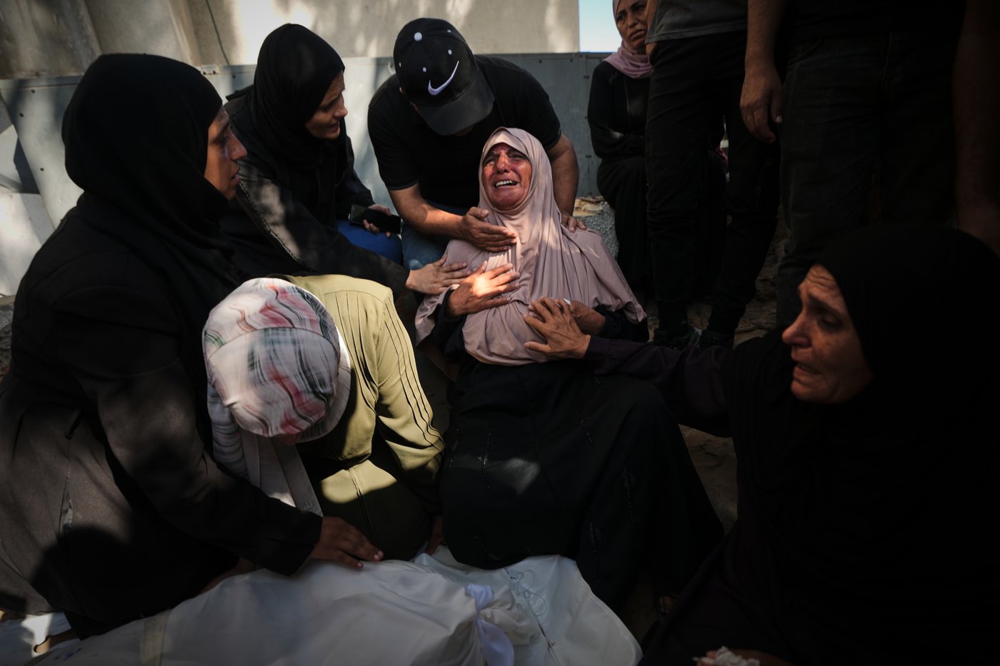The top photos of the day by AP's photojournalists | iNFOnews.ca