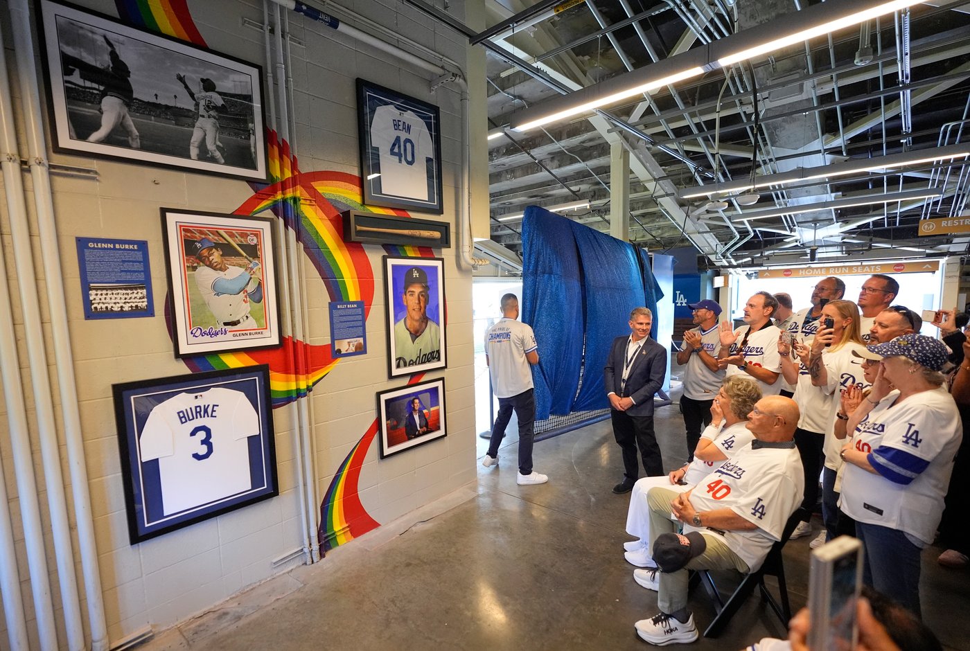 Dodgers honor gay trailblazers Glenn Burke and Billy Bean with permanent stadium display | iNFOnews.ca Dodgers honor gay trailblazers Glenn Burke and Billy Bean with permanent stadium display | iNFOnews.ca