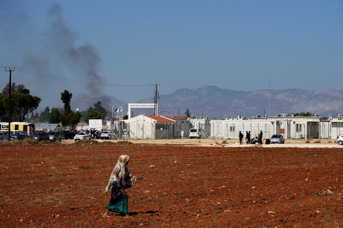 Migrant rights will be safeguarded at third-country return hubs, EU migration commissioner says | iNFOnews.ca