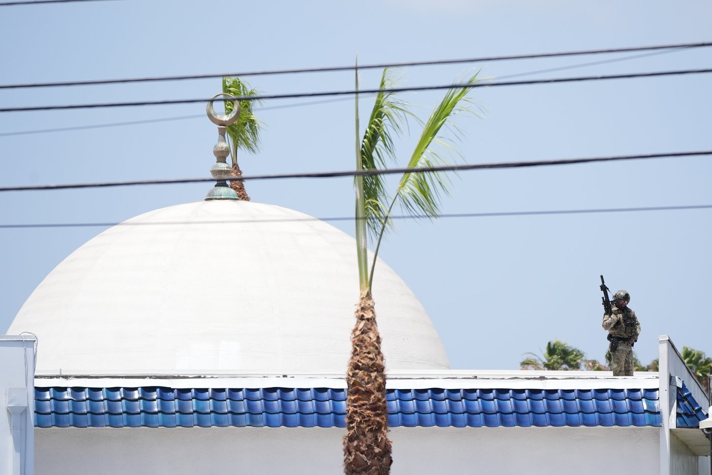Photos from the scene of a deadly shooting at a San Diego mosque | iNFOnews.ca