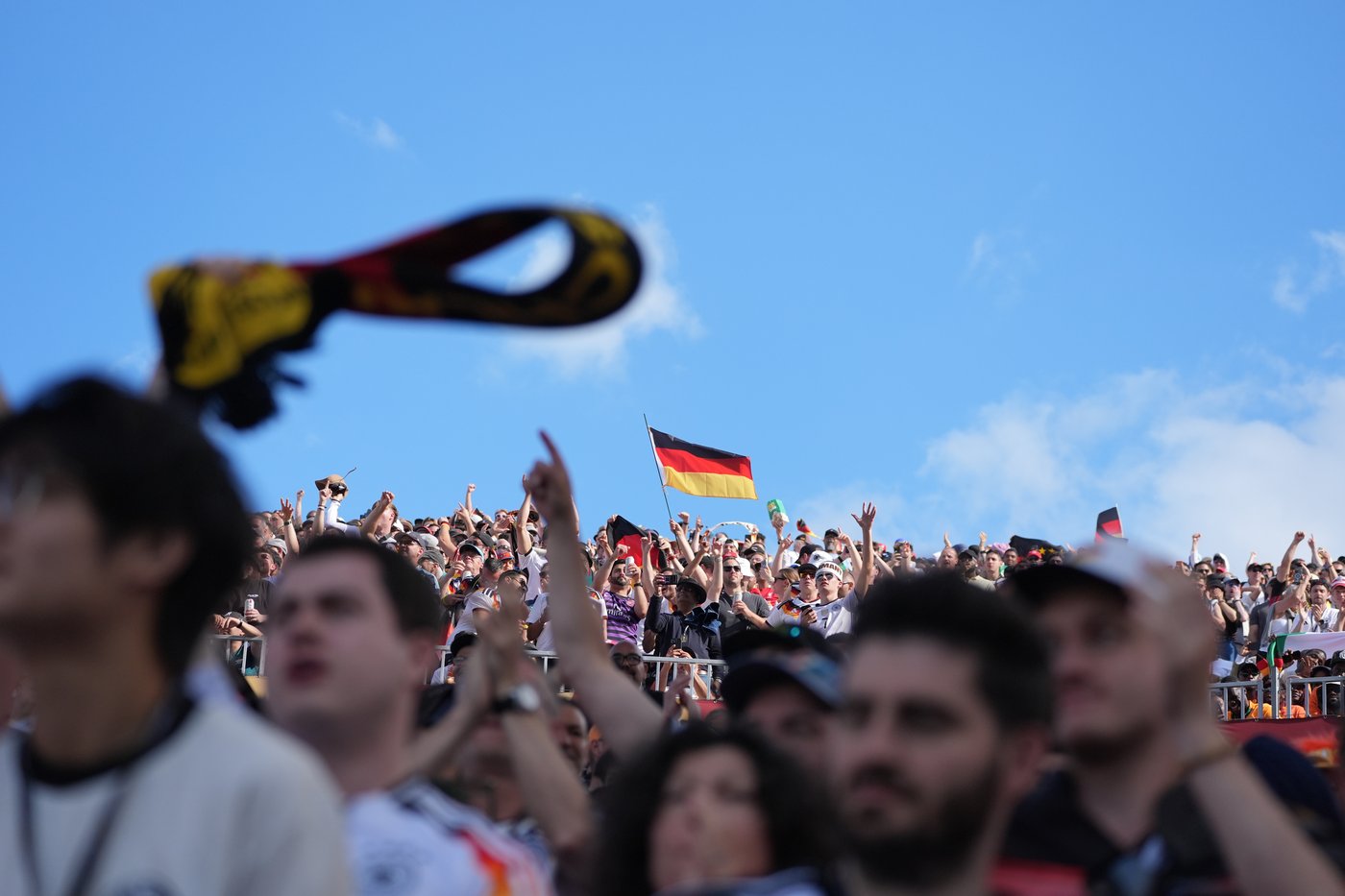 Experts say unpopular hydration breaks unlikely to turn audiences against sponsor | iNFOnews.ca Experts say unpopular hydration breaks unlikely to turn audiences against sponsor | iNFOnews.ca