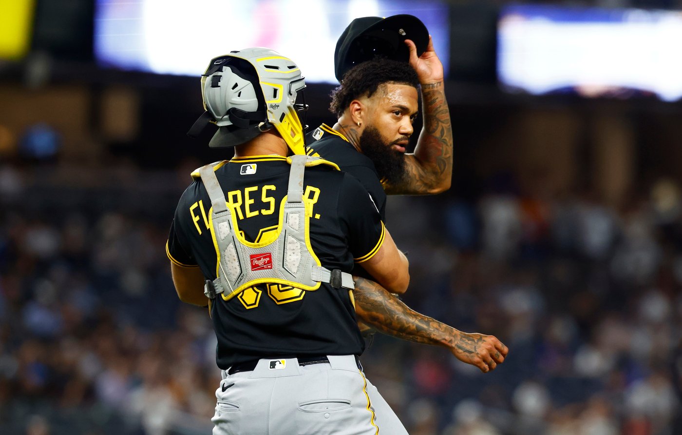 Benches clear in Pirates-Yankees game after Santana shouts at Caballero | iNFOnews.ca