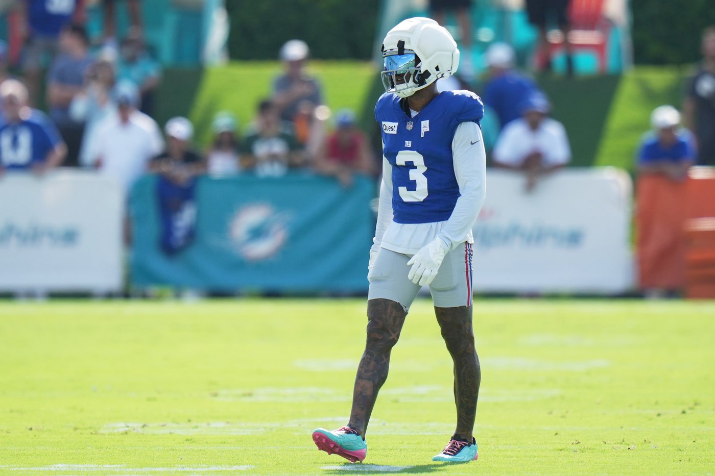 Giants pass rush dominates Dolphins as tempers flare throughout joint practice | iNFOnews.ca