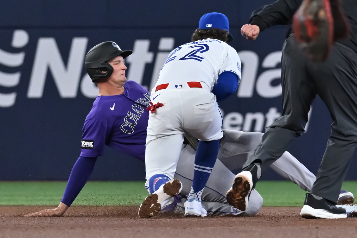 Johnston's two-run homer kicks off seven-run inning as Rockies roll past Jays 14-5 | iNFOnews.ca