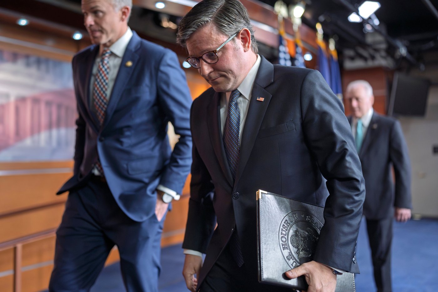 Republicans call off vote on Iran war resolution that was on the verge of passing | iNFOnews.ca