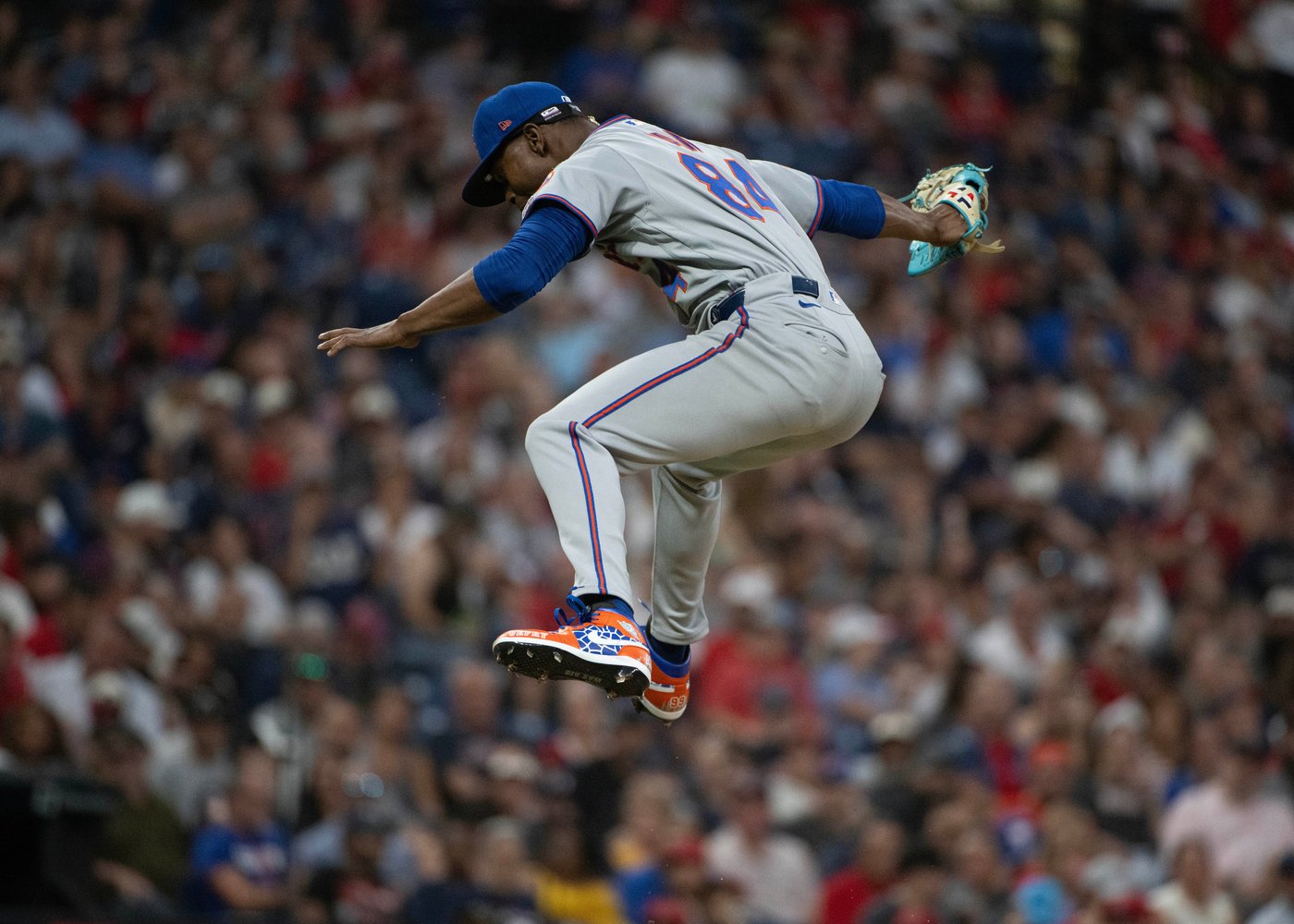 Bo Bichette drives in run in 10th inning in the Mets' 6-5 win over the Guardians | iNFOnews.ca
