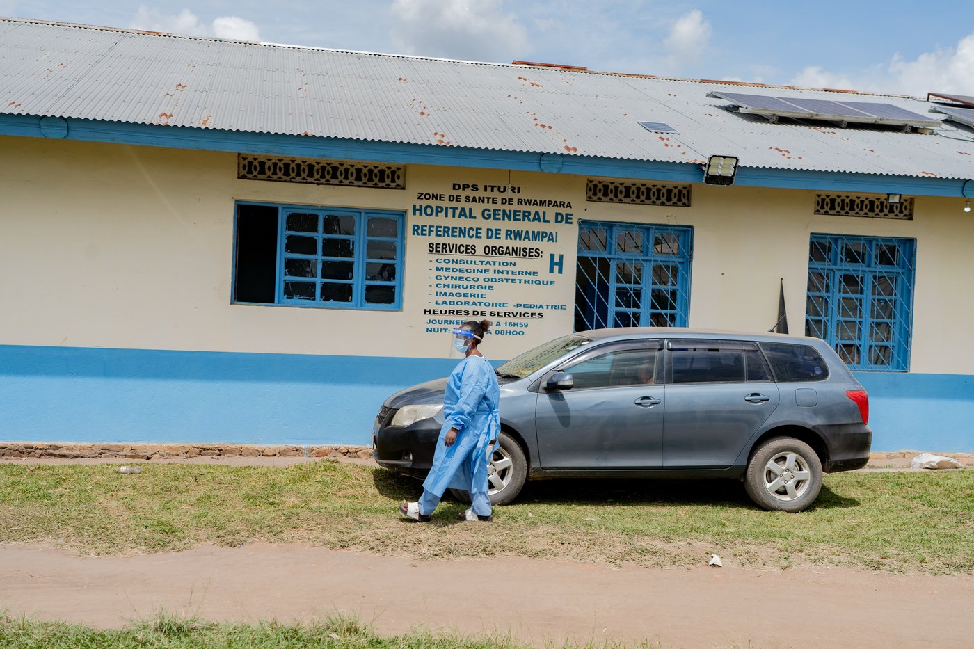 Congolese report constant burials as deaths in new Ebola outbreak reach 87 | iNFOnews.ca