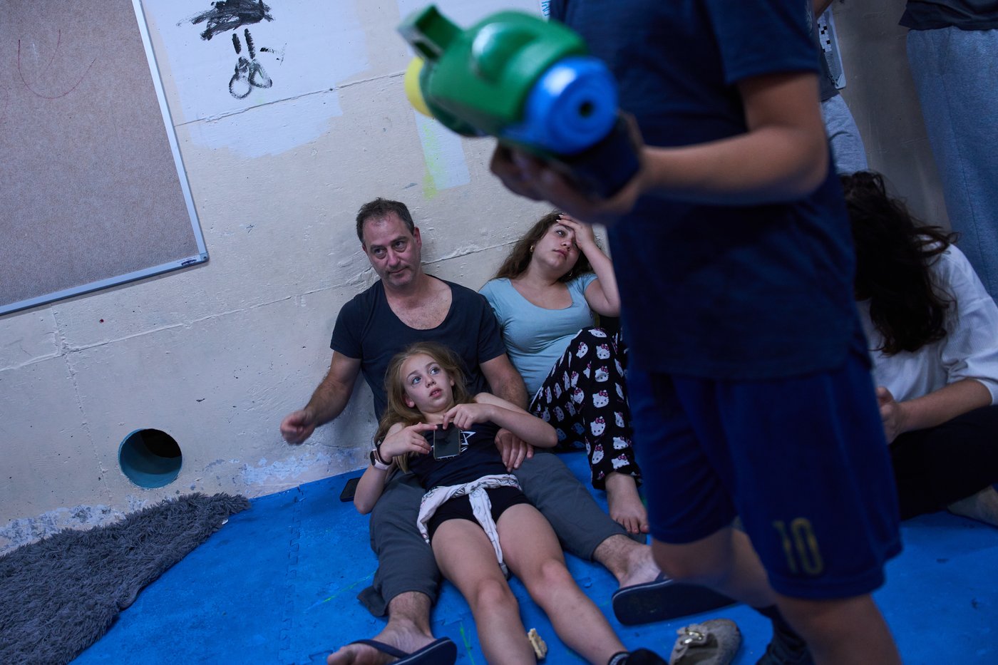 After morning of sirens, Israelis fall back into well-worn war routines | iNFOnews.ca After morning of sirens, Israelis fall back into well-worn war routines | iNFOnews.ca